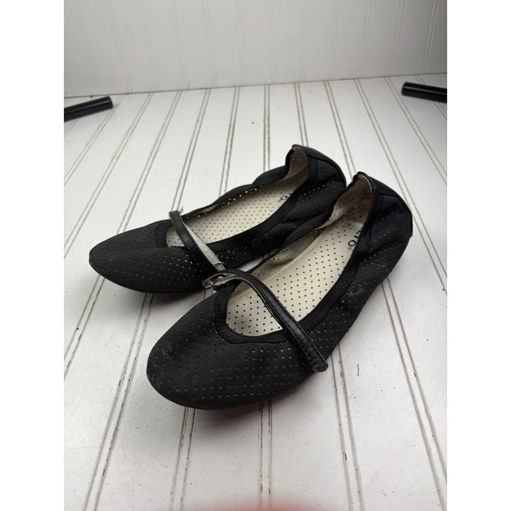 Rialto Perforated Black Slip On Comfort Mary Jane Ballet Flats Women's Size 9M
